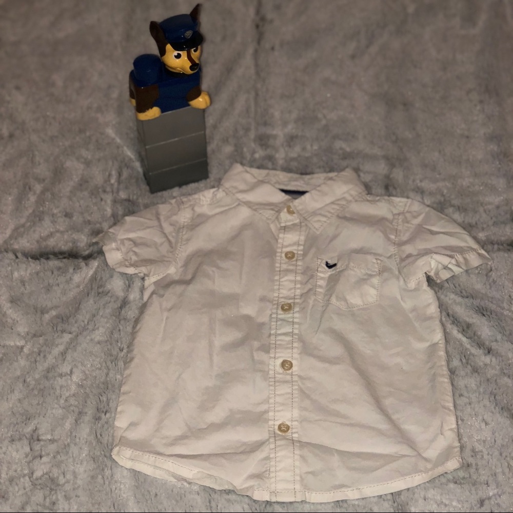 SOLD!! Carter’s Button Down Short Sleeve Shirt